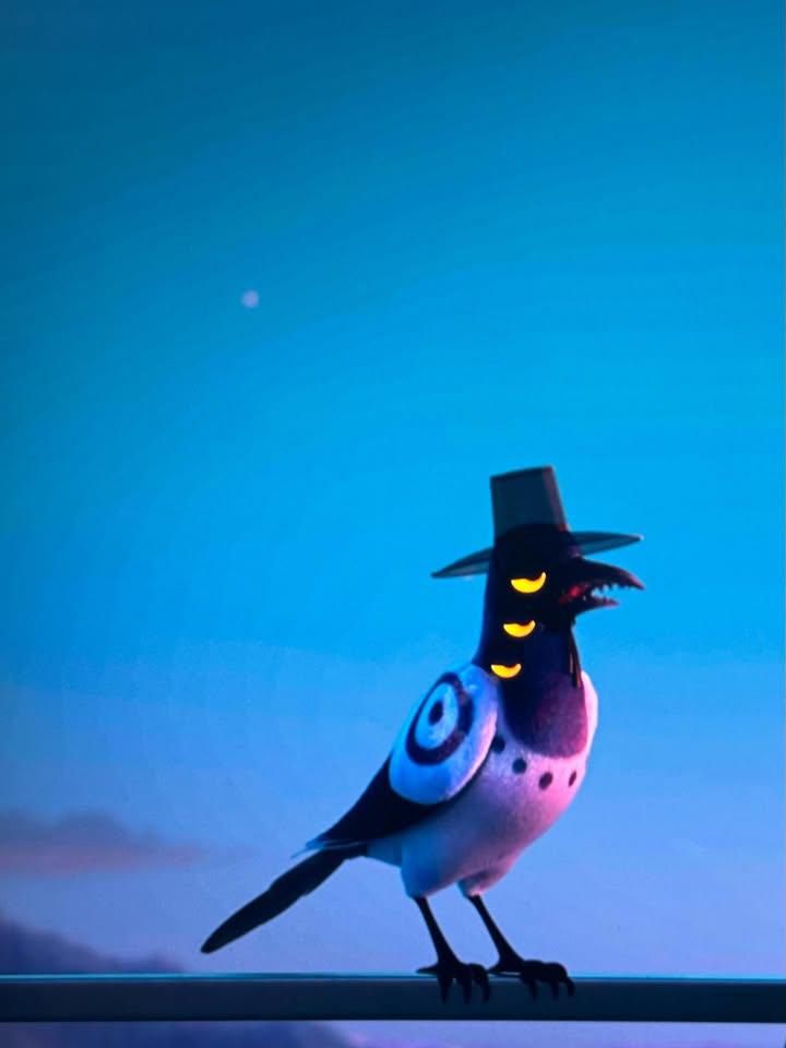 Sussy the Magpie, Jinu's six-eyed, sassy, and loyal companion.